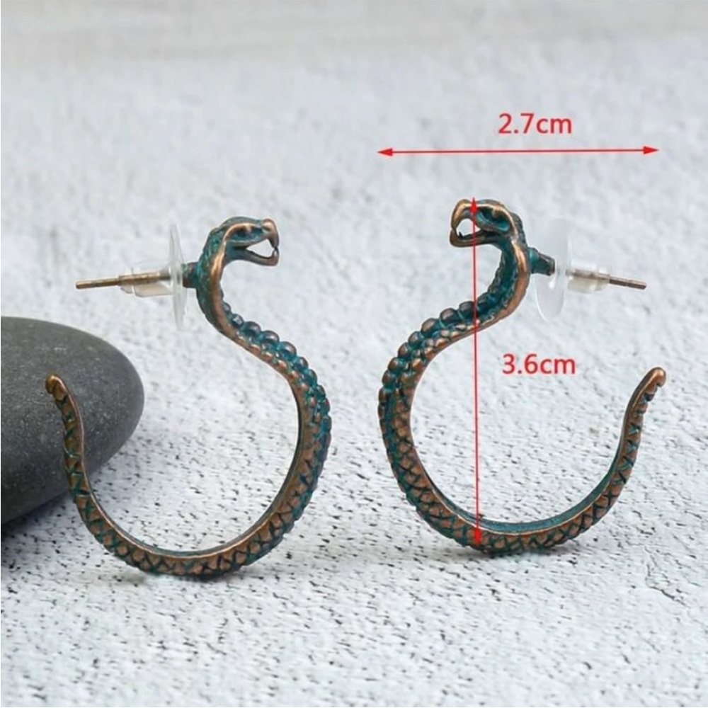Snake design earrings - Picture 3 of 3